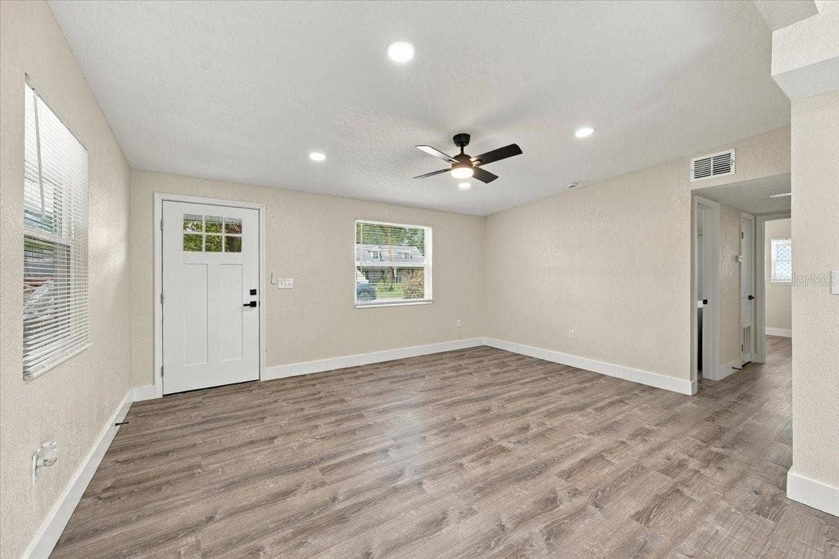 240 WESTWOOD AVENUE, Winter Haven, FL 33880 240 WESTWOOD AVENUE, Winter Haven, FL 33880