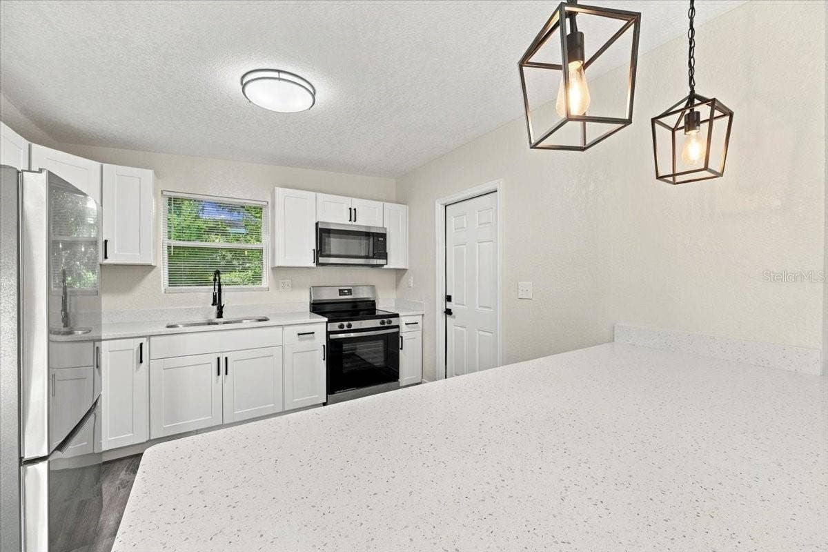 240 WESTWOOD AVENUE, Winter Haven, FL 33880 240 WESTWOOD AVENUE, Winter Haven, FL 33880