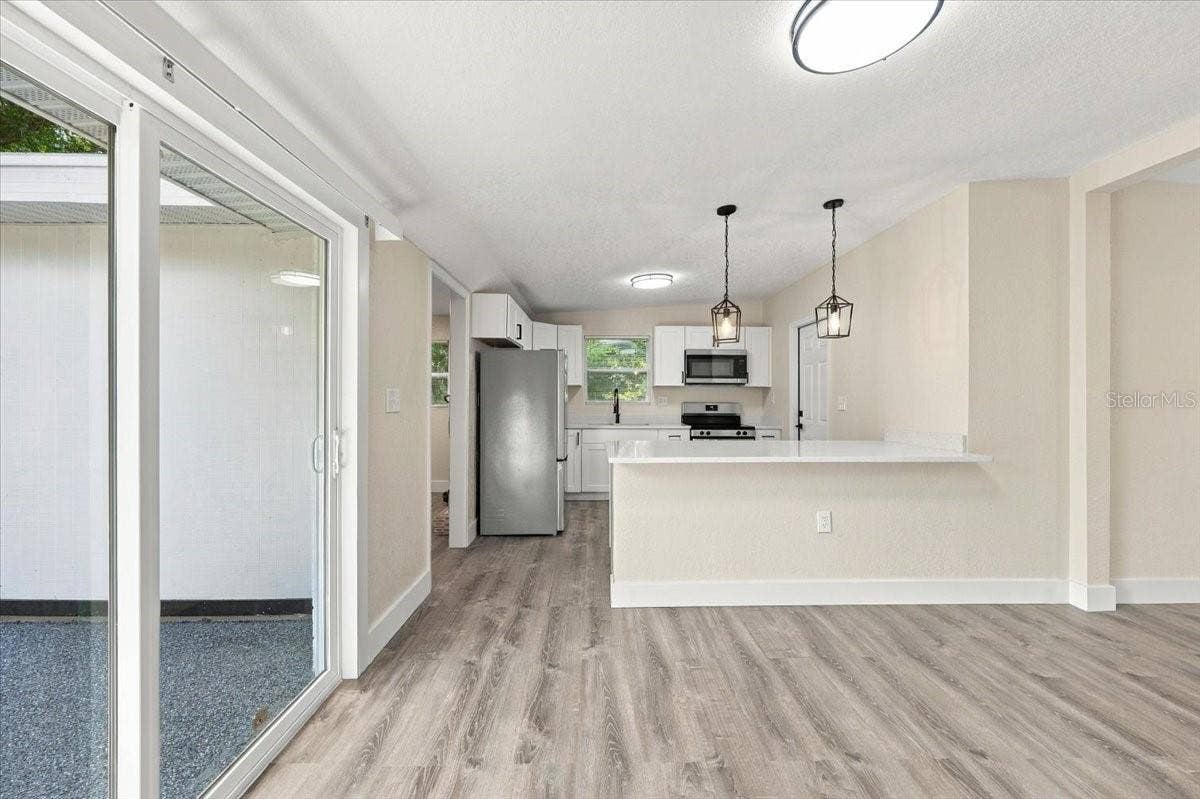 240 WESTWOOD AVENUE, Winter Haven, FL 33880 240 WESTWOOD AVENUE, Winter Haven, FL 33880