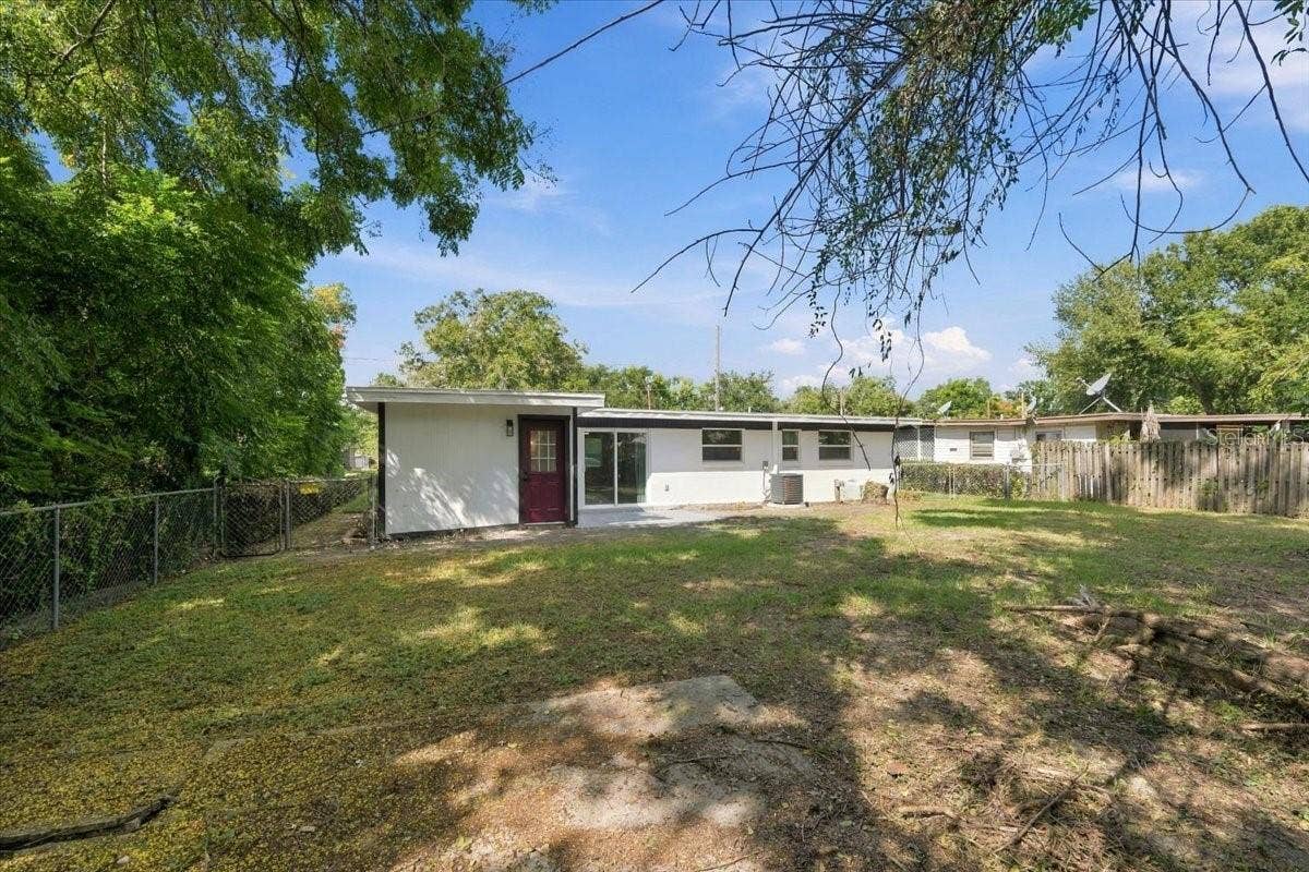 240 WESTWOOD AVENUE, Winter Haven, FL 33880 240 WESTWOOD AVENUE, Winter Haven, FL 33880
