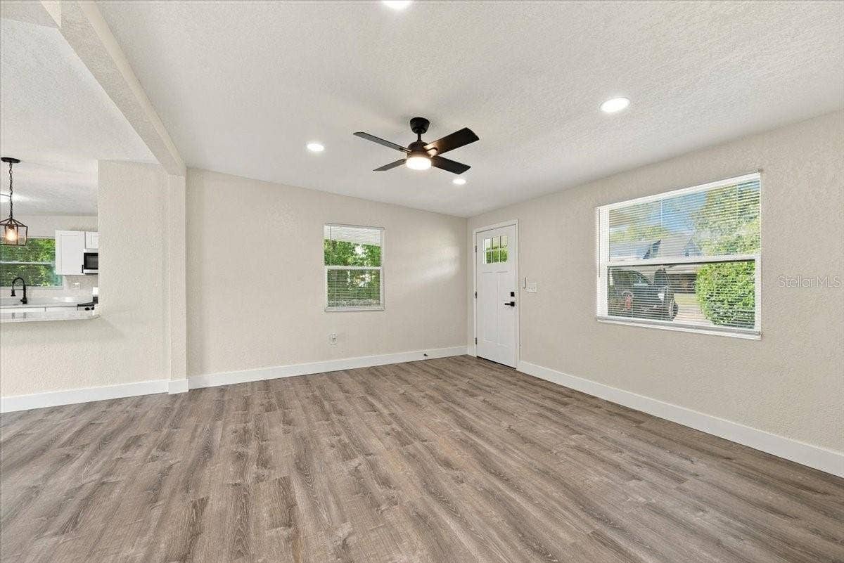 240 WESTWOOD AVENUE, Winter Haven, FL 33880 240 WESTWOOD AVENUE, Winter Haven, FL 33880