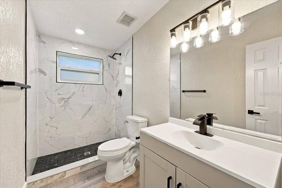 240 WESTWOOD AVENUE, Winter Haven, FL 33880 240 WESTWOOD AVENUE, Winter Haven, FL 33880