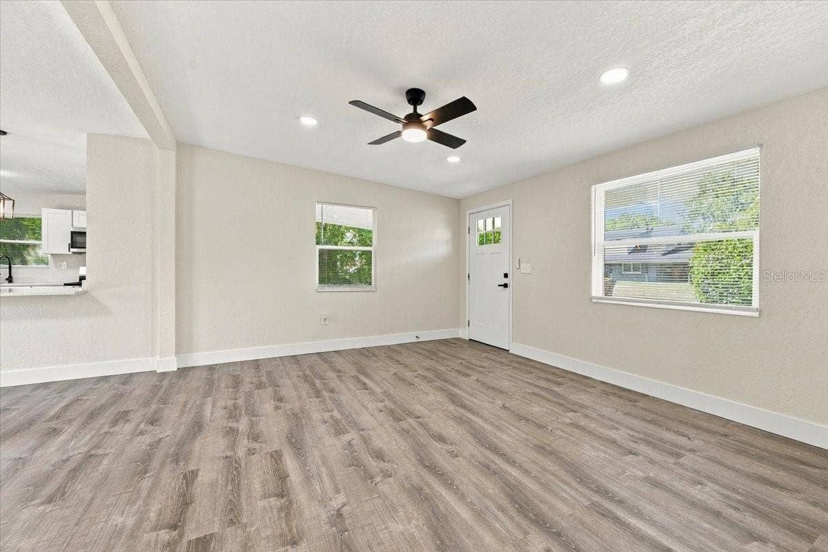 240 WESTWOOD AVENUE, Winter Haven, FL 33880 240 WESTWOOD AVENUE, Winter Haven, FL 33880