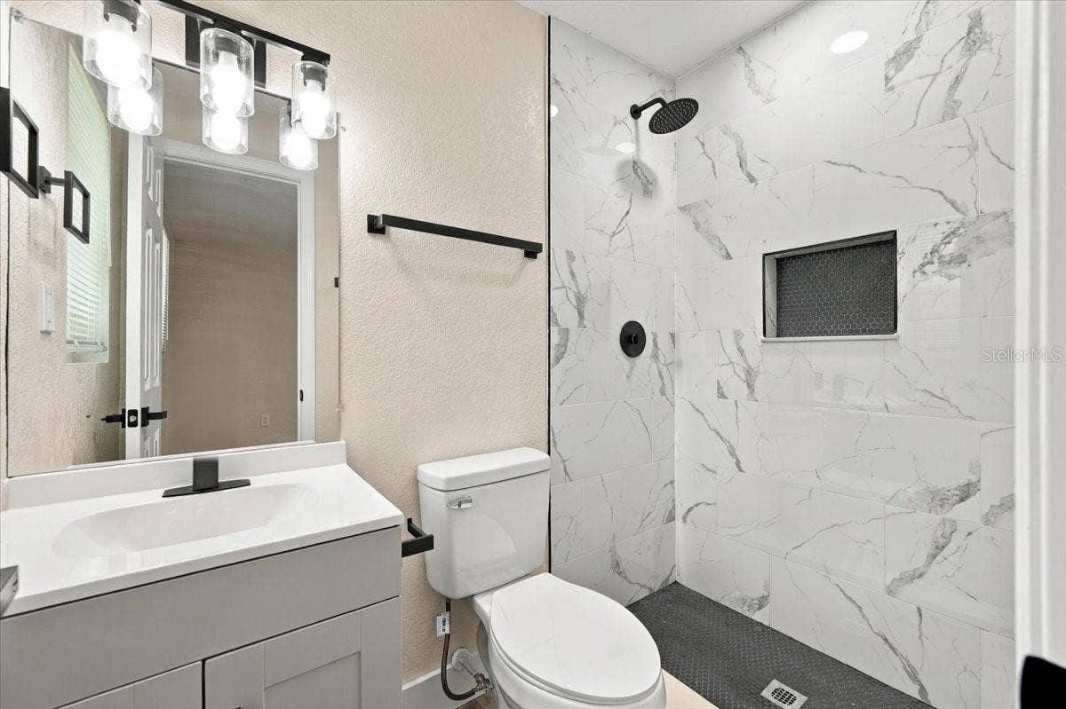 240 WESTWOOD AVENUE, Winter Haven, FL 33880 240 WESTWOOD AVENUE, Winter Haven, FL 33880