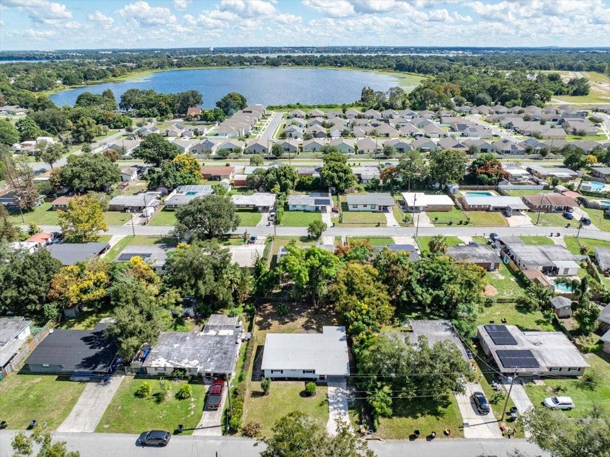 240 WESTWOOD AVENUE, Winter Haven, FL 33880 240 WESTWOOD AVENUE, Winter Haven, FL 33880