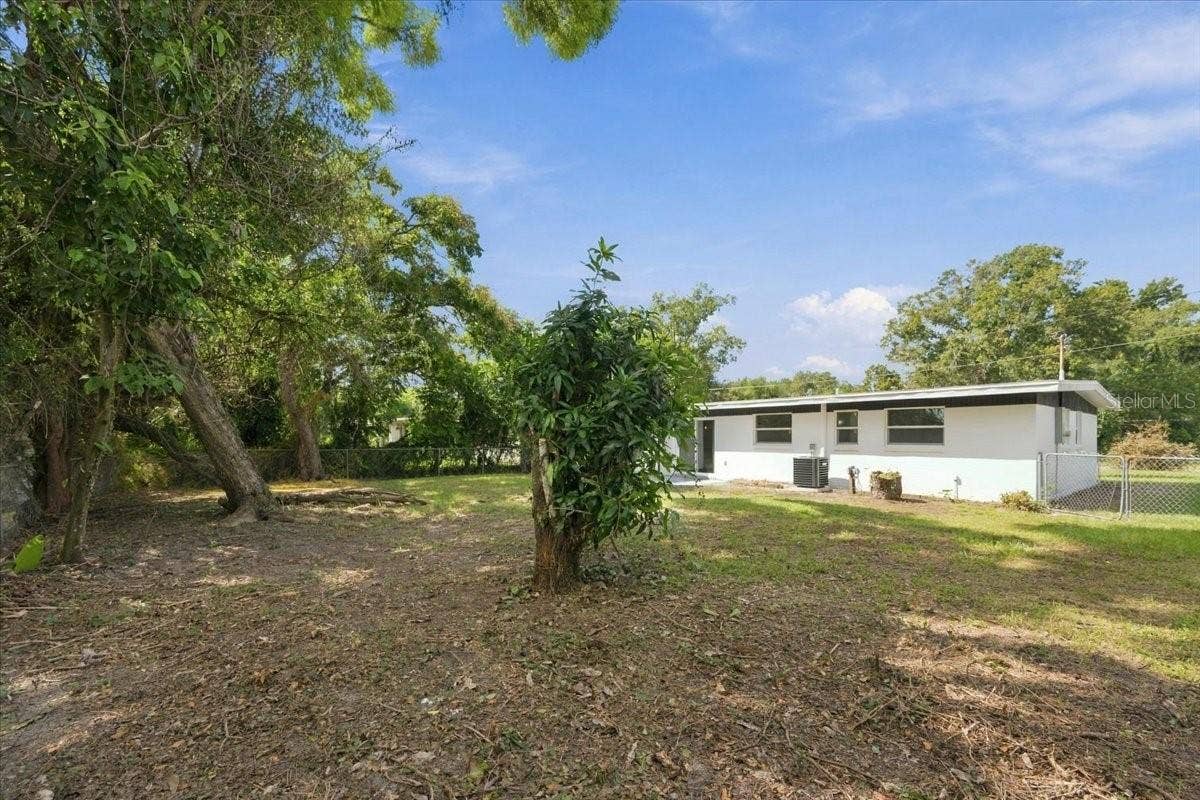 240 WESTWOOD AVENUE, Winter Haven, FL 33880 240 WESTWOOD AVENUE, Winter Haven, FL 33880