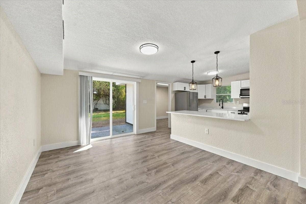 240 WESTWOOD AVENUE, Winter Haven, FL 33880 240 WESTWOOD AVENUE, Winter Haven, FL 33880