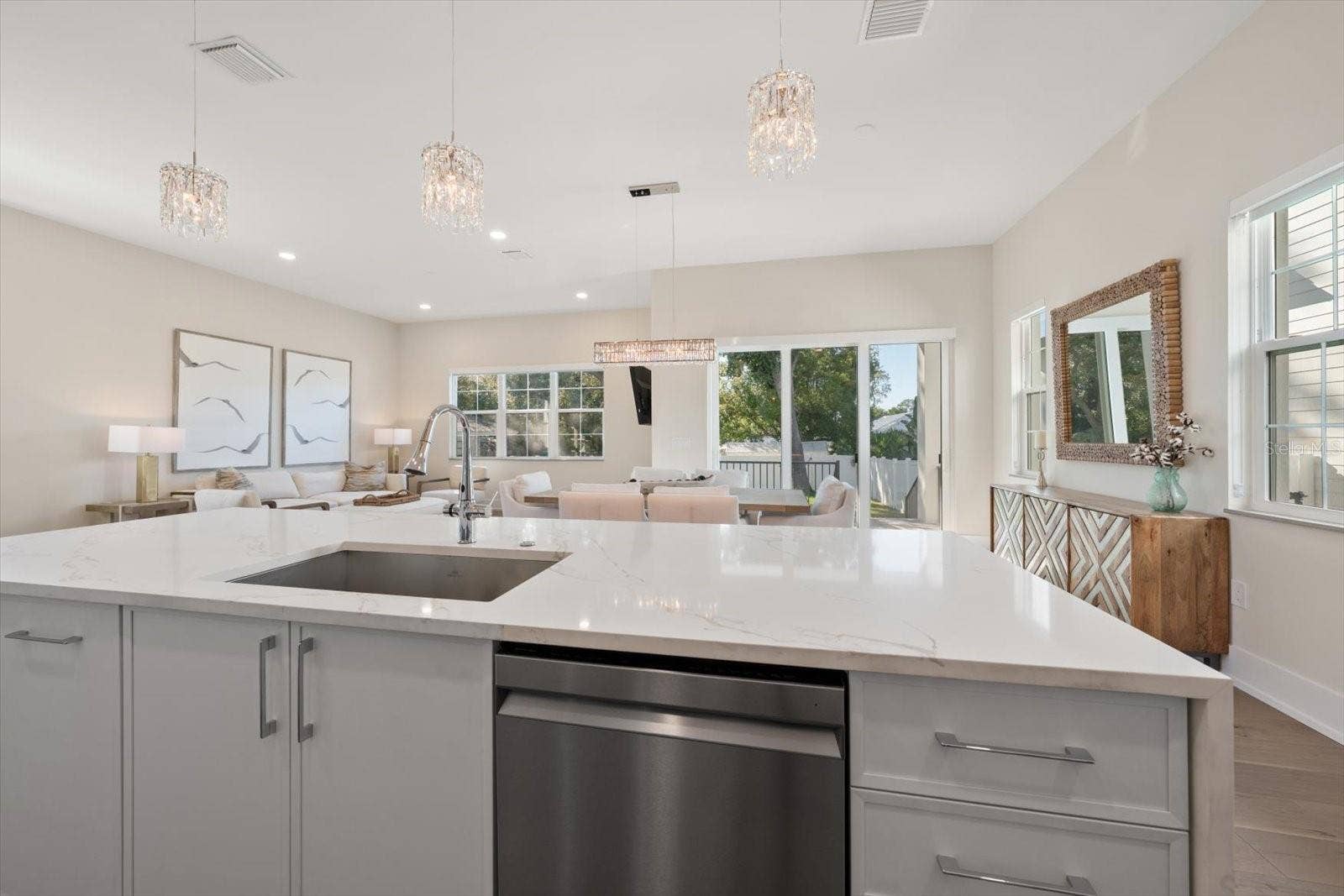 1040 BASS BOULEVARD, Dunedin, FL 34698 1040 BASS BOULEVARD, Dunedin, FL 34698