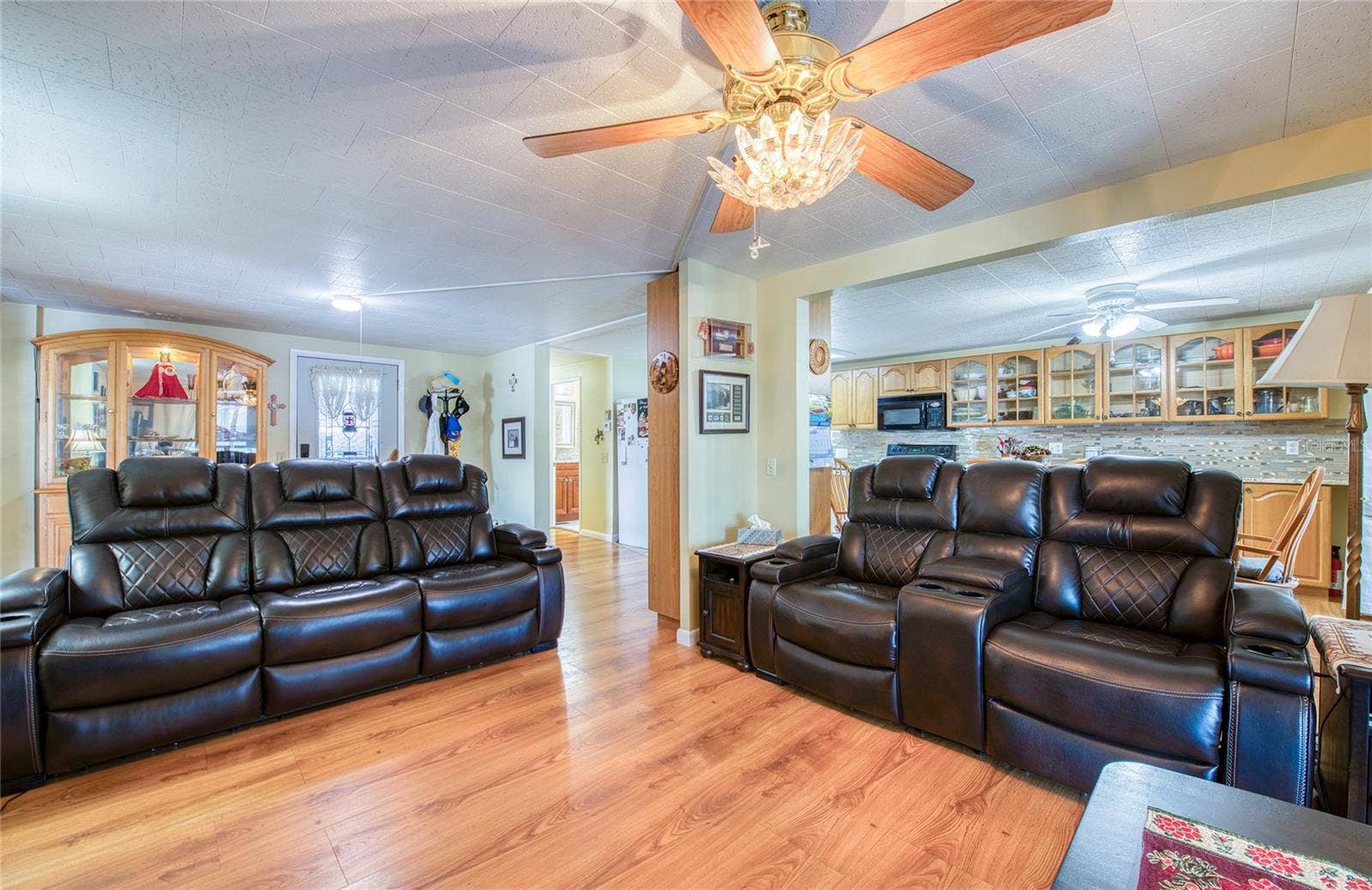 18675 US HIGHWAY 19 N, #303, Clearwater, FL 33764 18675 US HIGHWAY 19 N, #303, Clearwater, FL 33764