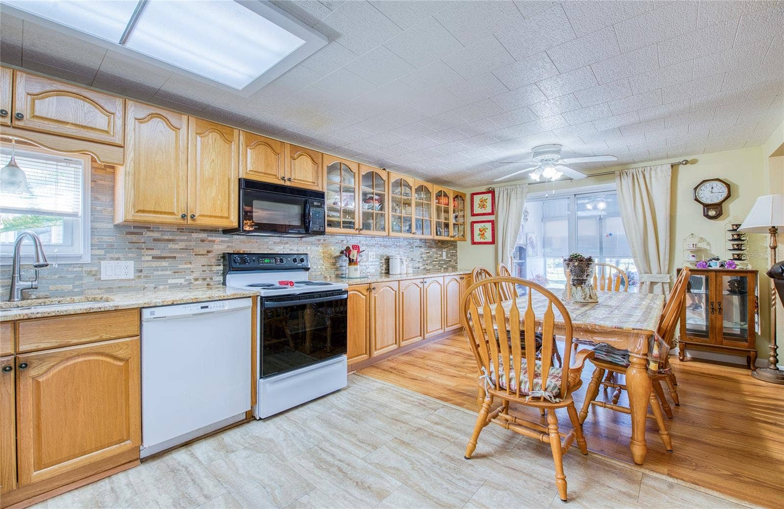18675 US HIGHWAY 19 N, #303, Clearwater, FL 33764 18675 US HIGHWAY 19 N, #303, Clearwater, FL 33764