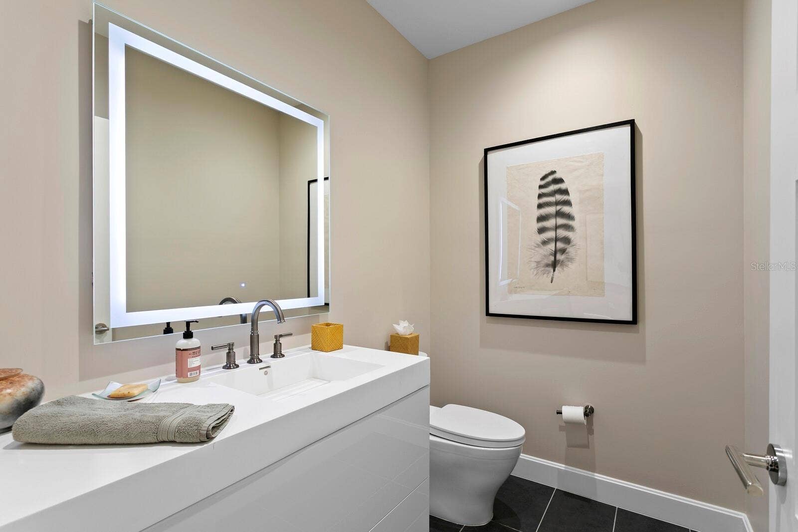 126 4TH AVENUE NE, #502, St Petersburg, FL 33701 126 4TH AVENUE NE, #502, St Petersburg, FL 33701