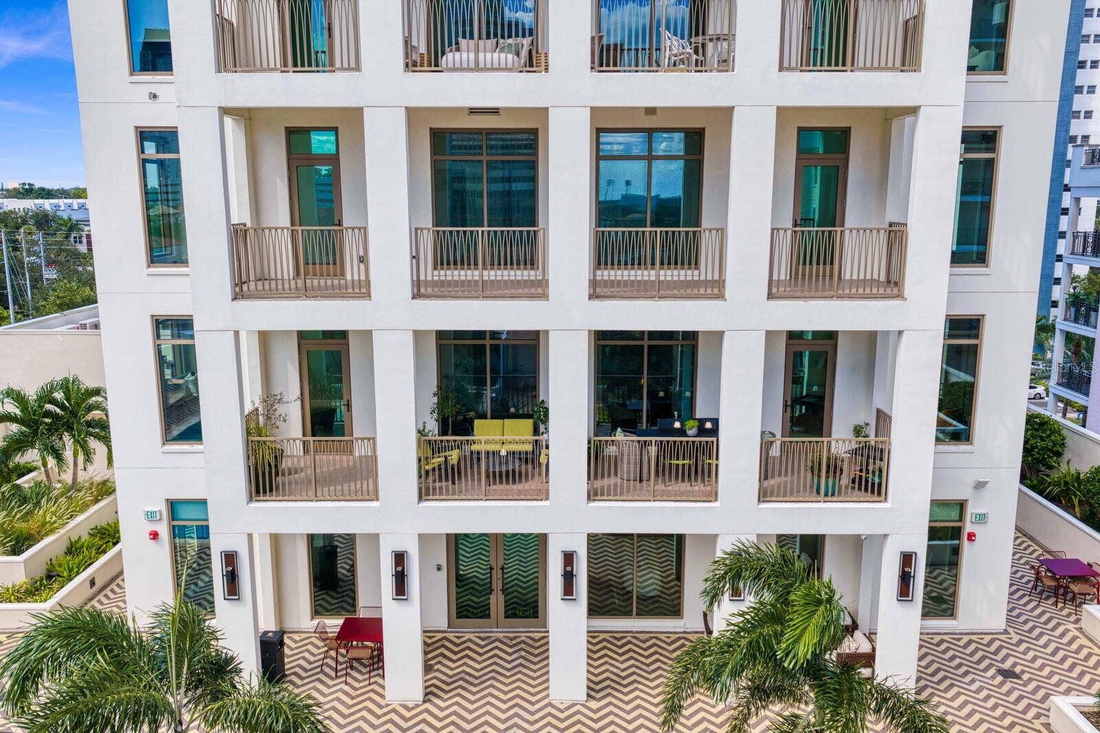 126 4TH AVENUE NE, #502, St Petersburg, FL 33701 126 4TH AVENUE NE, #502, St Petersburg, FL 33701