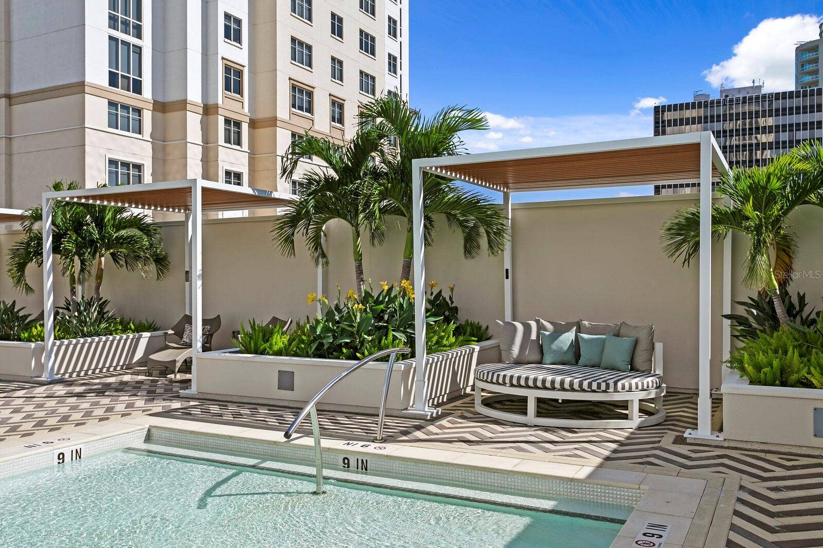 126 4TH AVENUE NE, #502, St Petersburg, FL 33701 126 4TH AVENUE NE, #502, St Petersburg, FL 33701