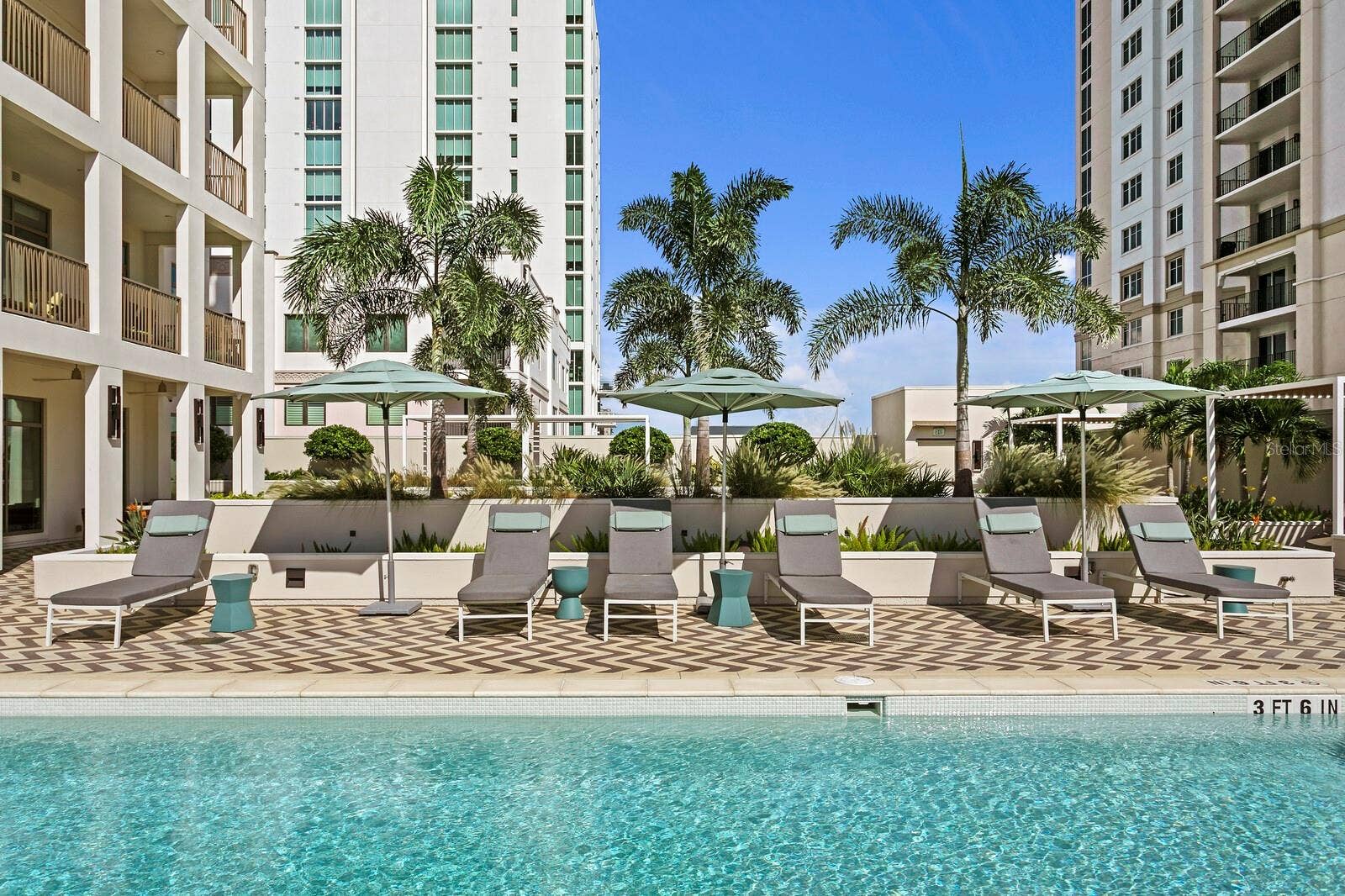 126 4TH AVENUE NE, #502, St Petersburg, FL 33701 126 4TH AVENUE NE, #502, St Petersburg, FL 33701