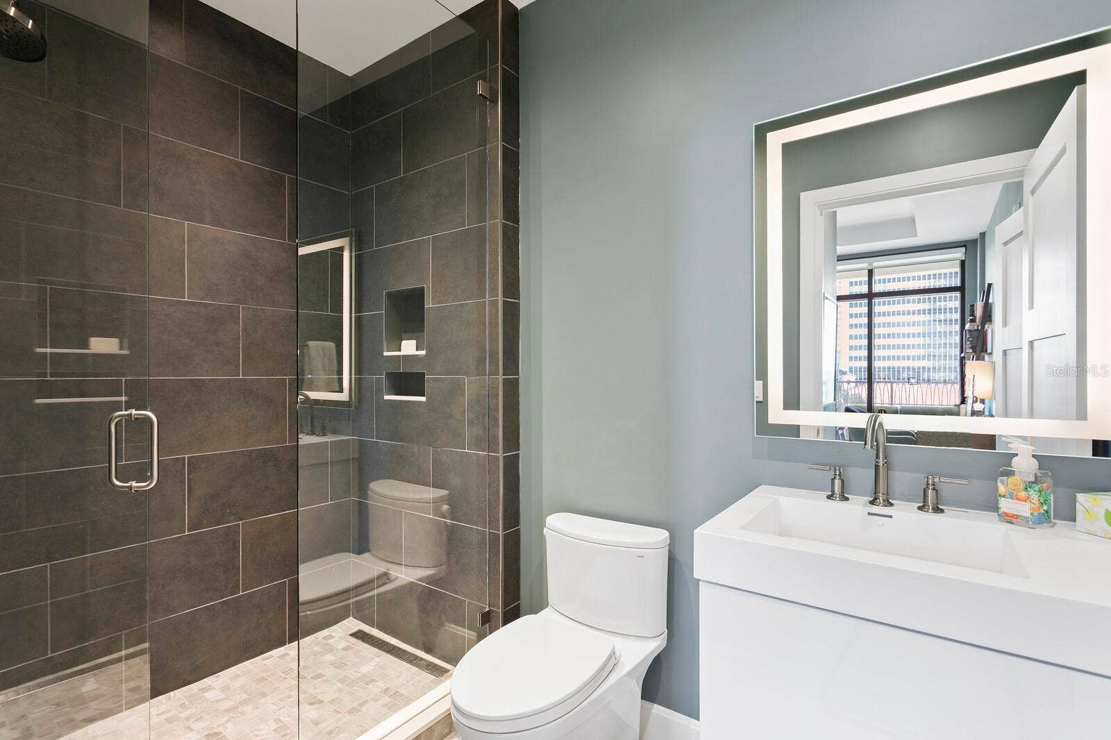 126 4TH AVENUE NE, #502, St Petersburg, FL 33701 126 4TH AVENUE NE, #502, St Petersburg, FL 33701