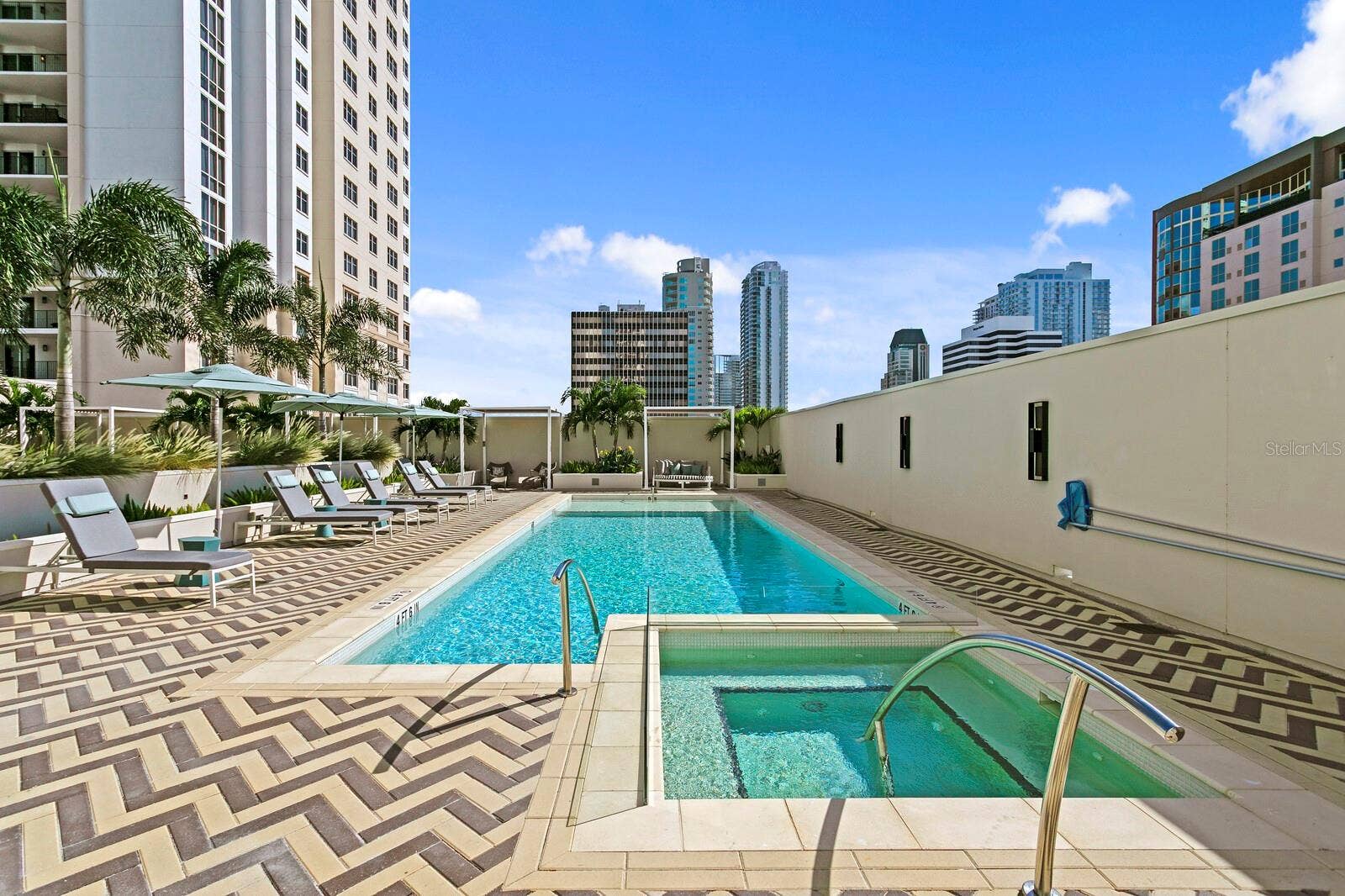 126 4TH AVENUE NE, #502, St Petersburg, FL 33701 126 4TH AVENUE NE, #502, St Petersburg, FL 33701