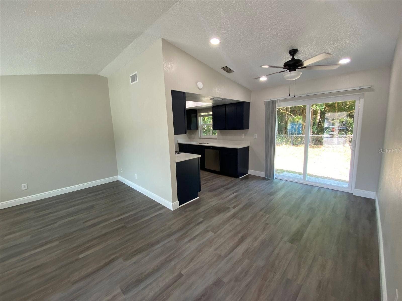 210 SAINT PETERSBURG DRIVE E, #C, Oldsmar, FL 34677 210 SAINT PETERSBURG DRIVE E, #C, Oldsmar, FL 34677