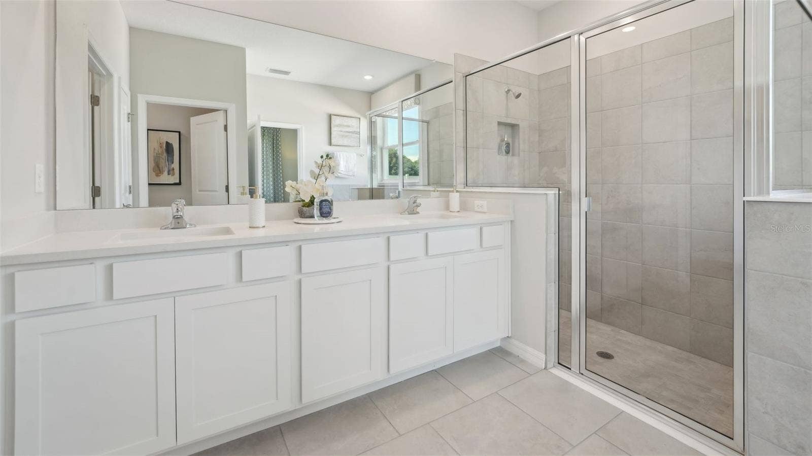 1172 MACY DRIVE, Zephyrhills, FL 33541 1172 MACY DRIVE, Zephyrhills, FL 33541