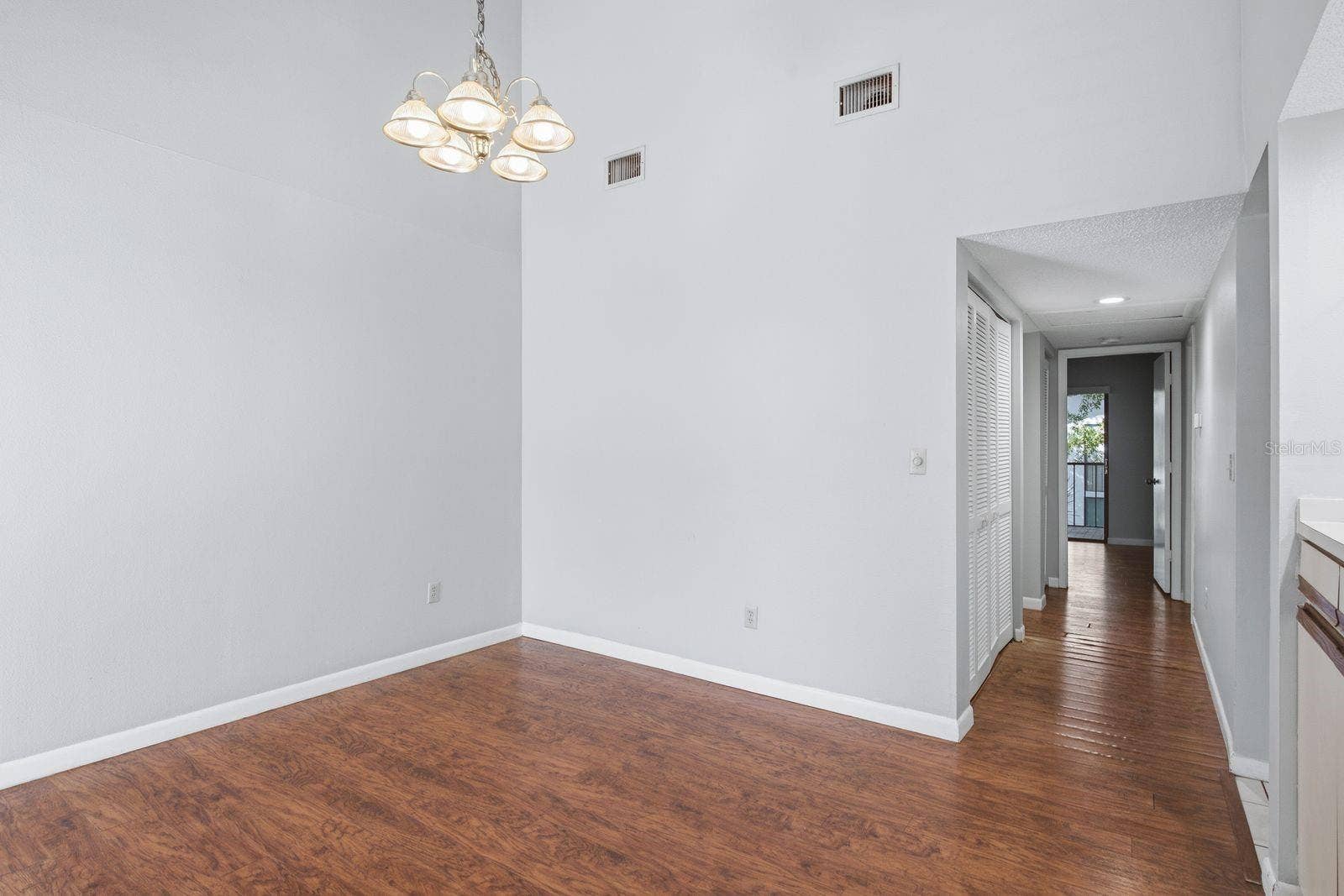 300 S FLORIDA AVENUE, #100L, Tarpon Springs, FL 34689 300 S FLORIDA AVENUE, #100L, Tarpon Springs, FL 34689