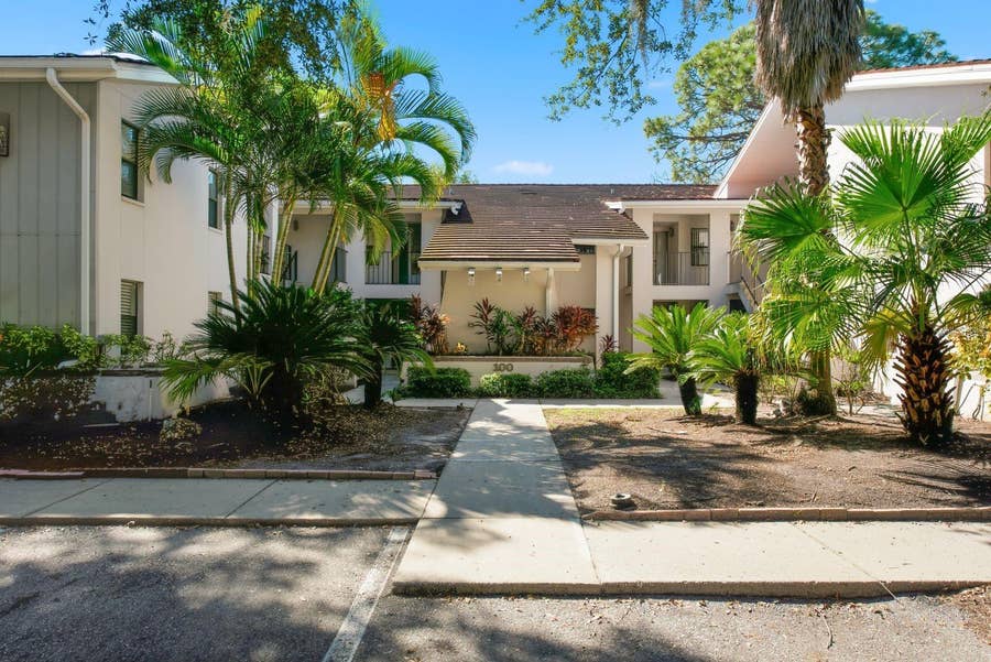 Property photo for 300 S FLORIDA AVENUE, #100L, Tarpon Springs, FL