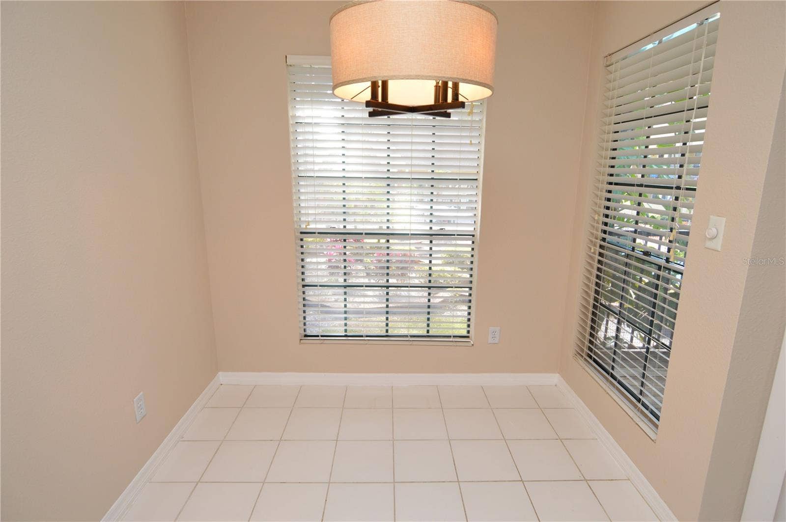 8647 MALLARD RESERVE DRIVE, #203, Tampa, FL 33614 8647 MALLARD RESERVE DRIVE, #203, Tampa, FL 33614
