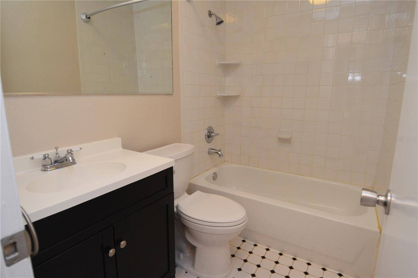 8647 MALLARD RESERVE DRIVE, #203, Tampa, FL 33614 8647 MALLARD RESERVE DRIVE, #203, Tampa, FL 33614