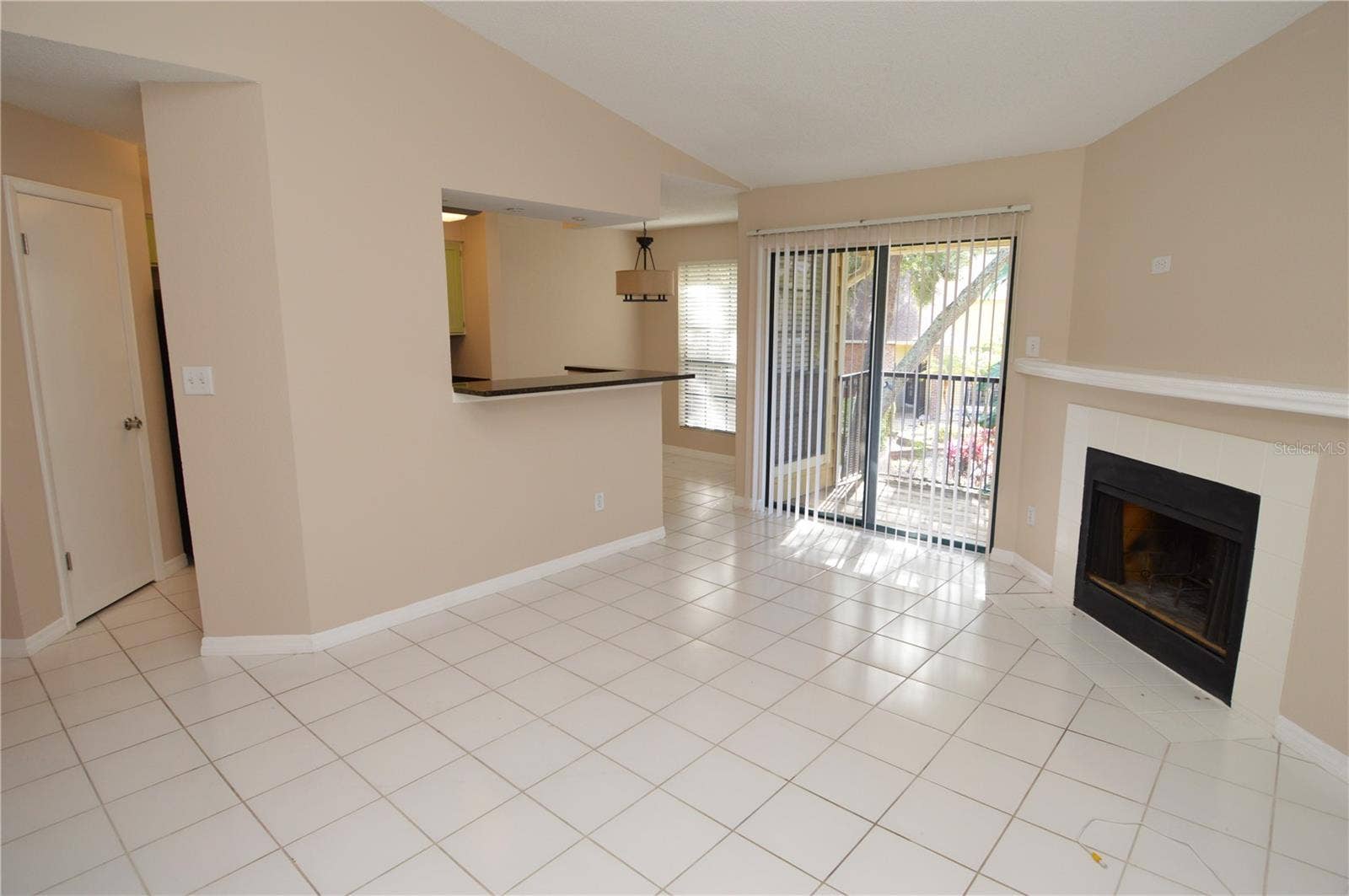 8647 MALLARD RESERVE DRIVE, #203, Tampa, FL 33614 8647 MALLARD RESERVE DRIVE, #203, Tampa, FL 33614