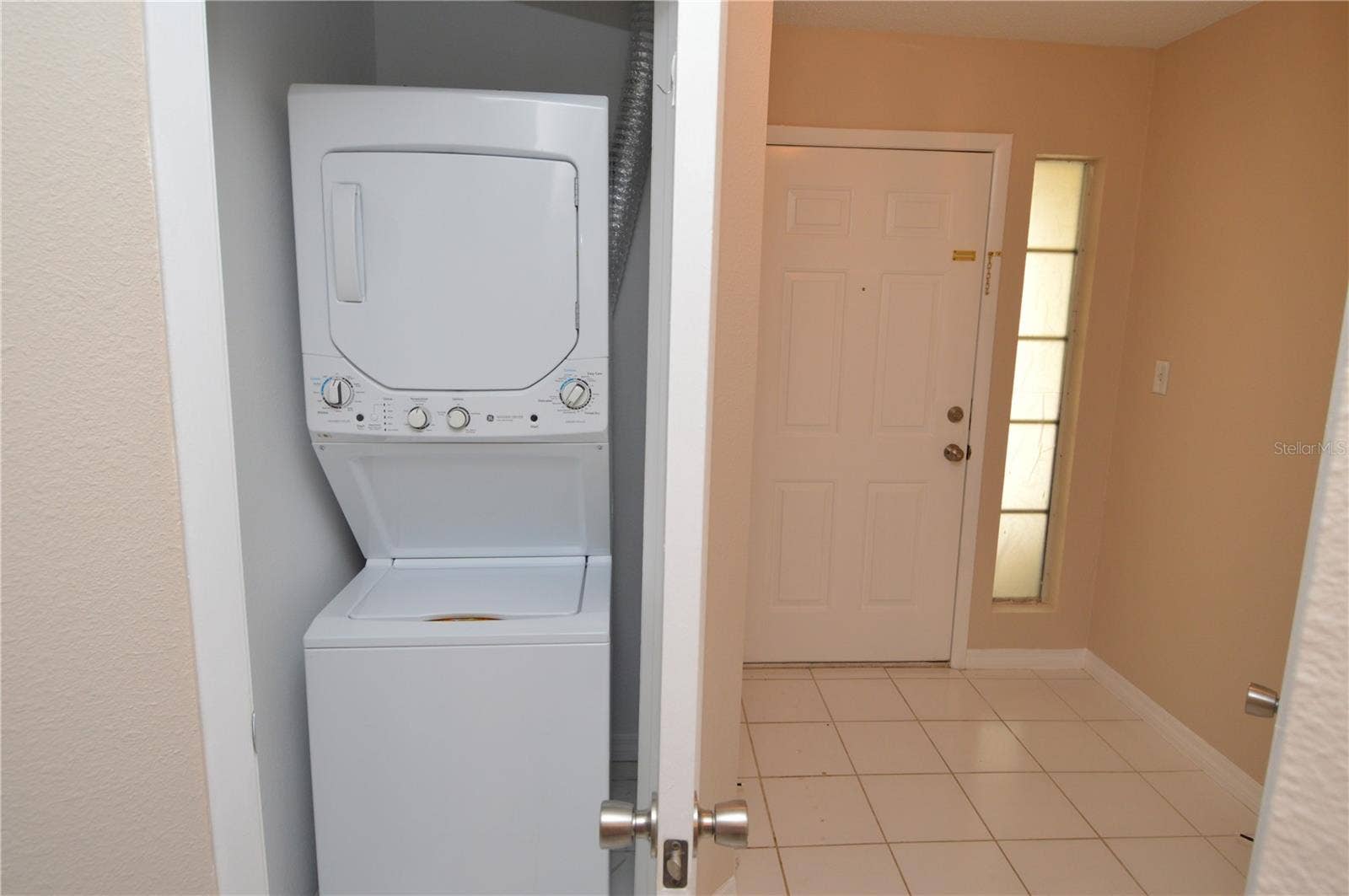8647 MALLARD RESERVE DRIVE, #203, Tampa, FL 33614 8647 MALLARD RESERVE DRIVE, #203, Tampa, FL 33614