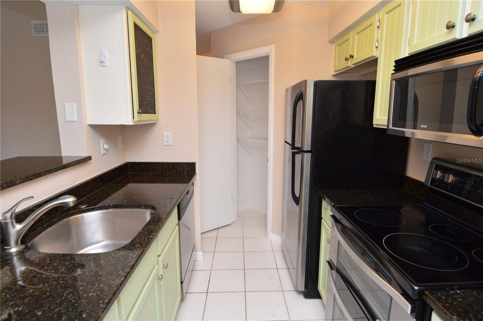 8647 MALLARD RESERVE DRIVE, #203, Tampa, FL 33614 8647 MALLARD RESERVE DRIVE, #203, Tampa, FL 33614