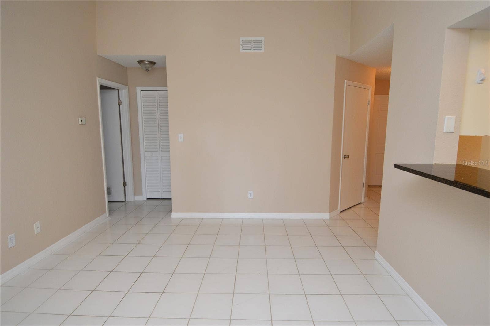 8647 MALLARD RESERVE DRIVE, #203, Tampa, FL 33614 8647 MALLARD RESERVE DRIVE, #203, Tampa, FL 33614