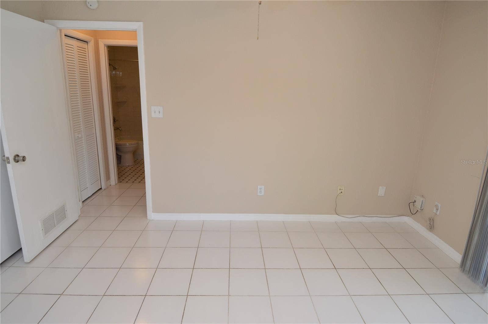8647 MALLARD RESERVE DRIVE, #203, Tampa, FL 33614 8647 MALLARD RESERVE DRIVE, #203, Tampa, FL 33614