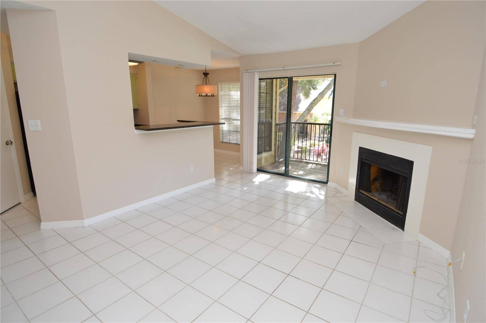 8647 MALLARD RESERVE DRIVE, #203, Tampa, FL 33614 8647 MALLARD RESERVE DRIVE, #203, Tampa, FL 33614