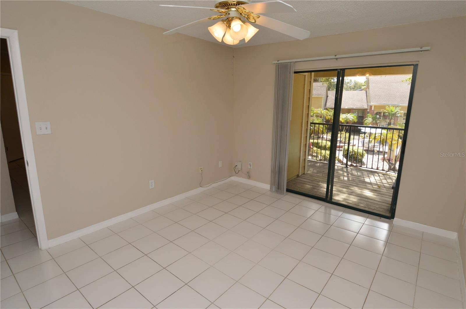 8647 MALLARD RESERVE DRIVE, #203, Tampa, FL 33614 8647 MALLARD RESERVE DRIVE, #203, Tampa, FL 33614