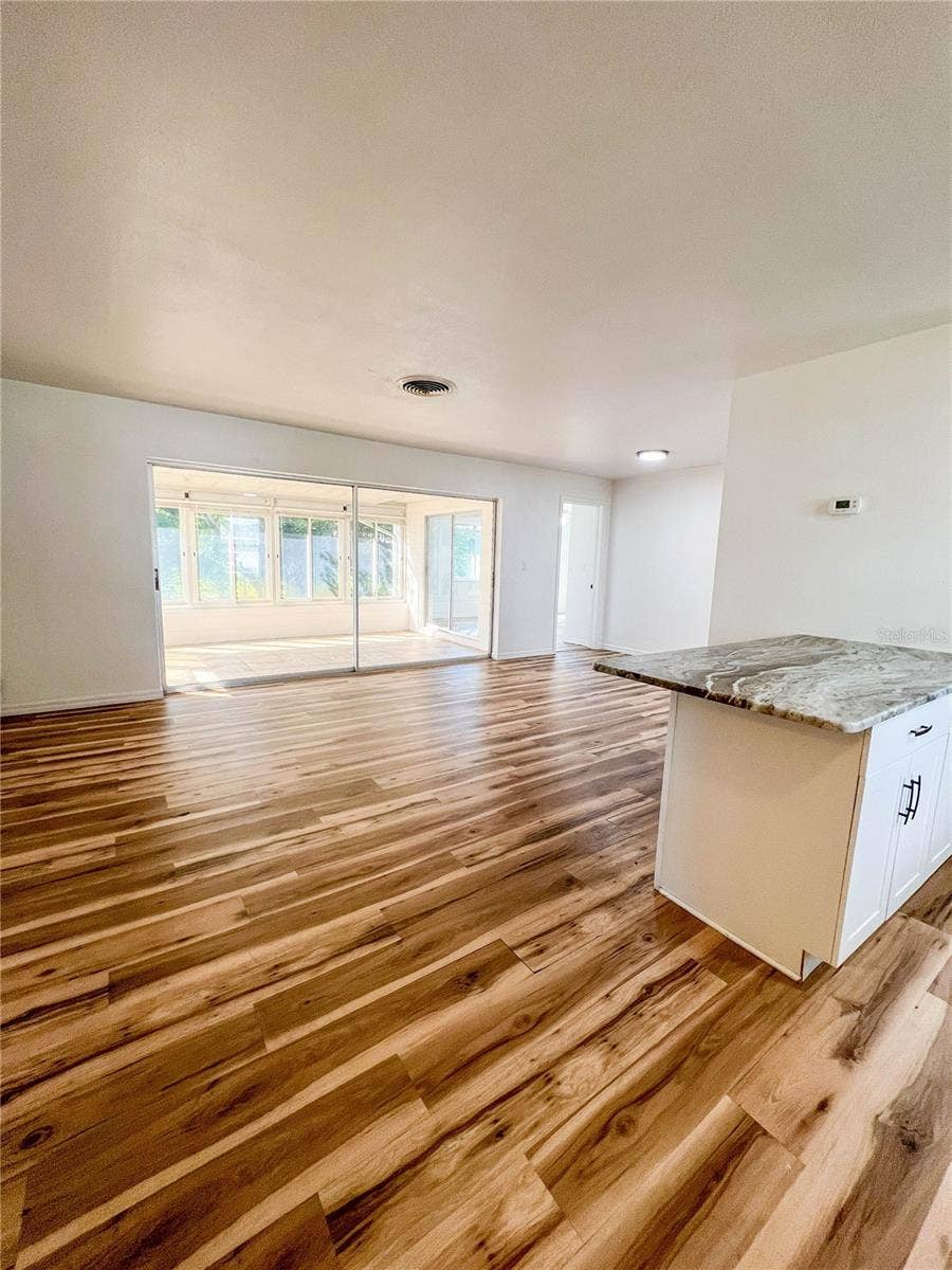 9270 111TH STREET, Seminole, FL 33772 9270 111TH STREET, Seminole, FL 33772
