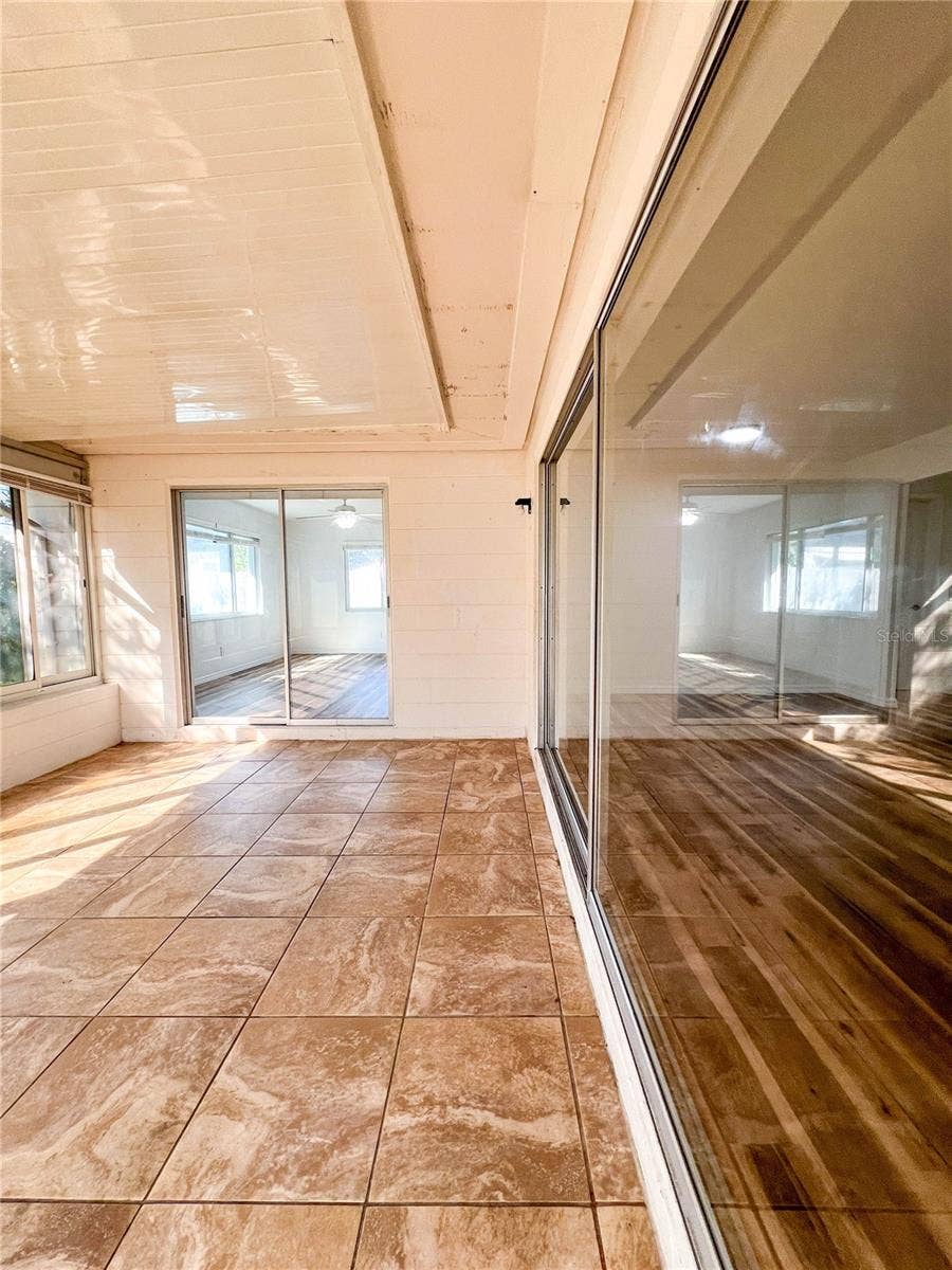 9270 111TH STREET, Seminole, FL 33772 9270 111TH STREET, Seminole, FL 33772