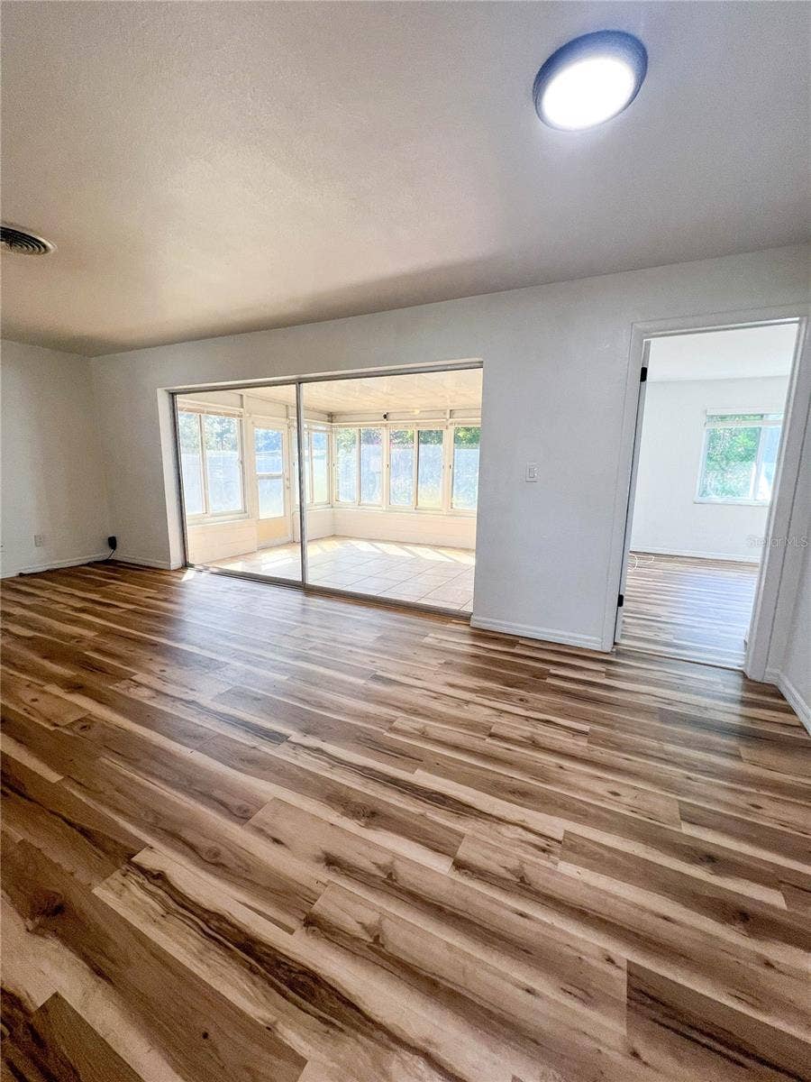 9270 111TH STREET, Seminole, FL 33772 9270 111TH STREET, Seminole, FL 33772