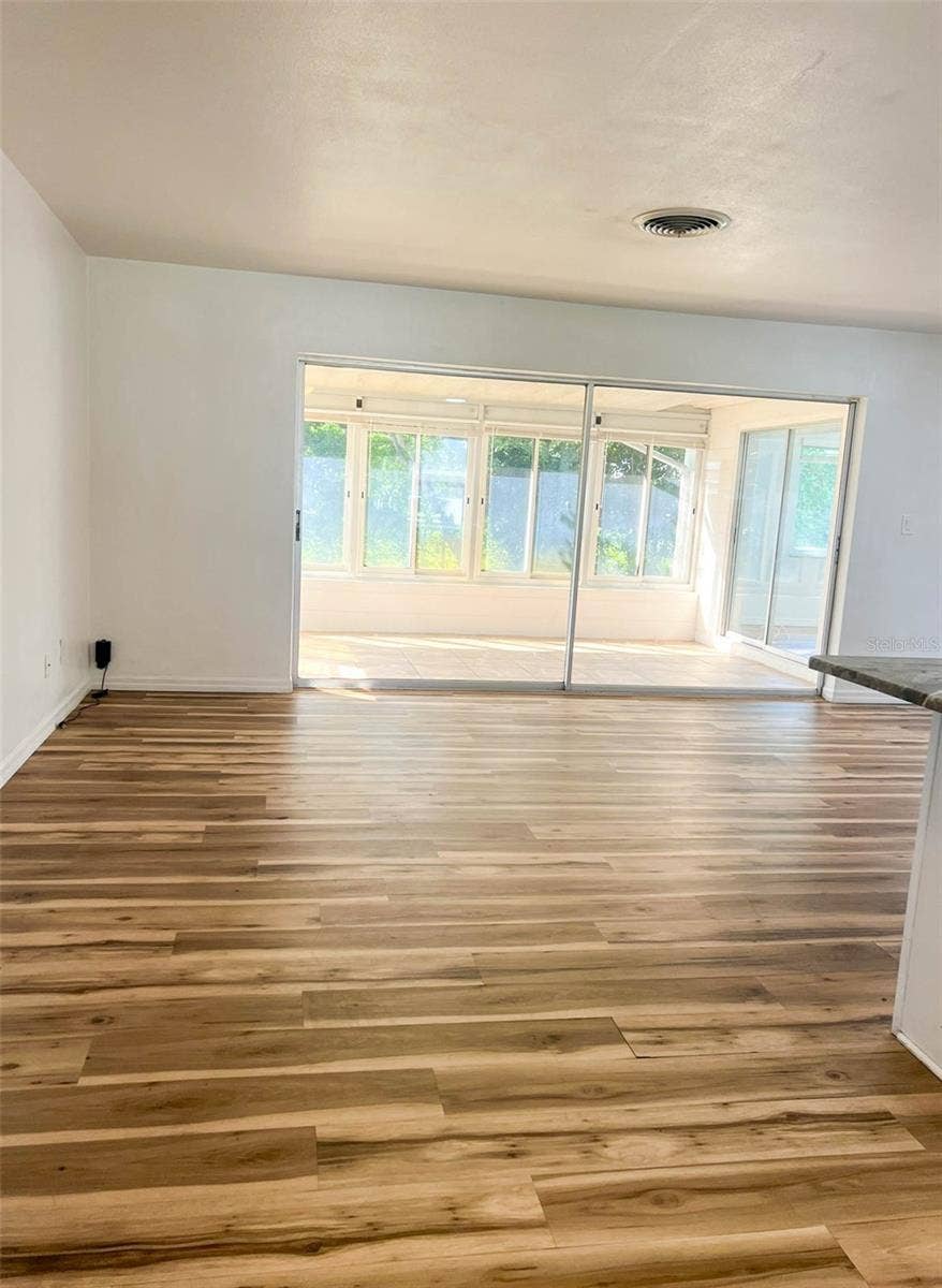9270 111TH STREET, Seminole, FL 33772 9270 111TH STREET, Seminole, FL 33772