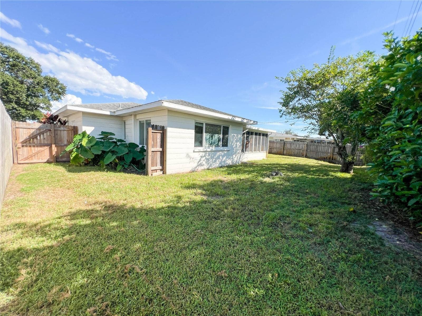 9270 111TH STREET, Seminole, FL 33772 9270 111TH STREET, Seminole, FL 33772