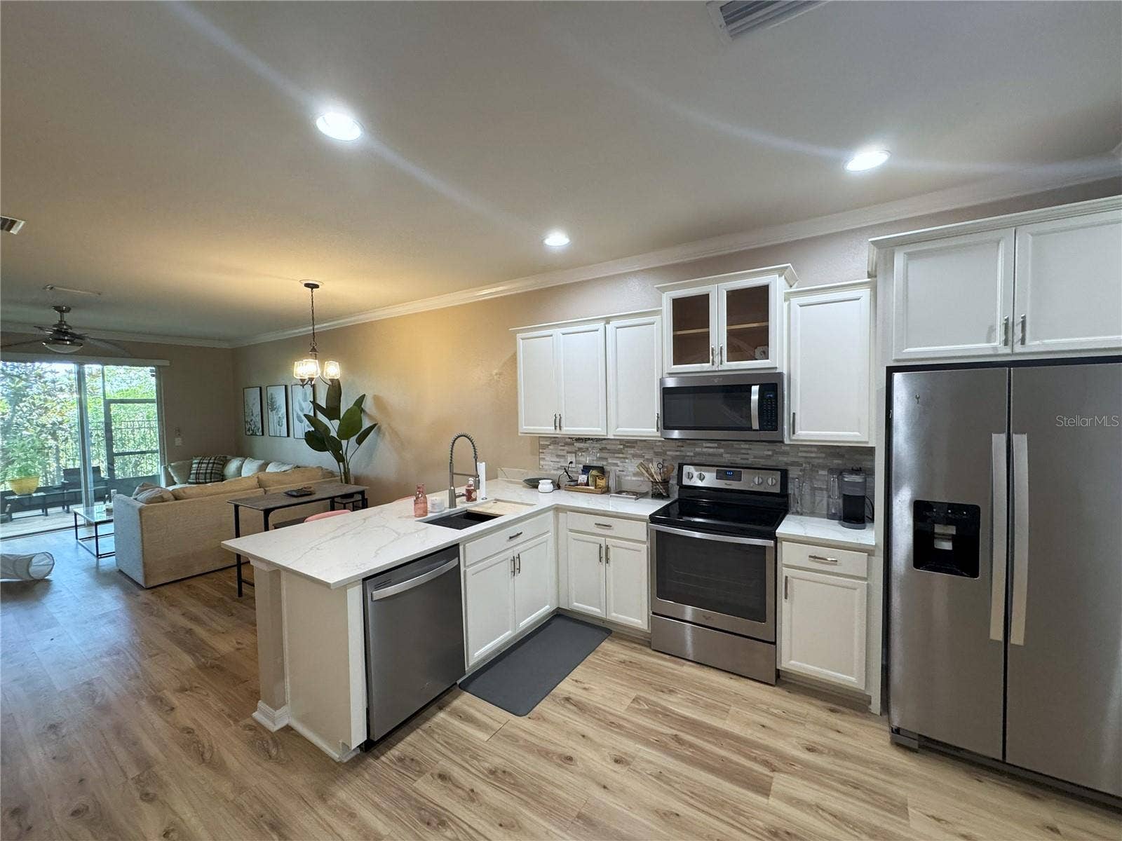 9245 HILLCROFT DRIVE, Riverview, FL 33578 9245 HILLCROFT DRIVE, Riverview, FL 33578