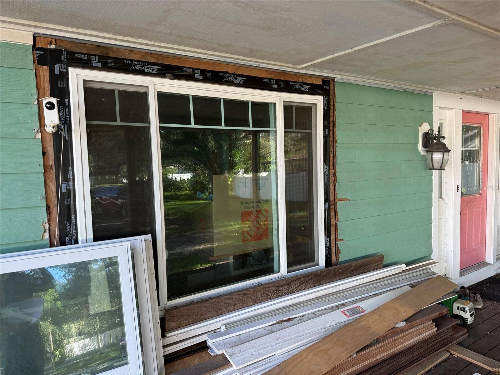6210 S HIMES AVENUE, Tampa, FL 33611 6210 S HIMES AVENUE, Tampa, FL 33611