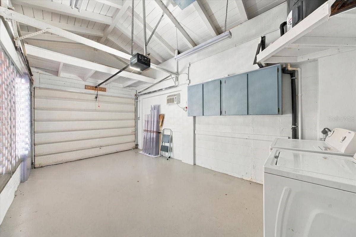 240 23RD AVENUE S, St Petersburg, FL 33705