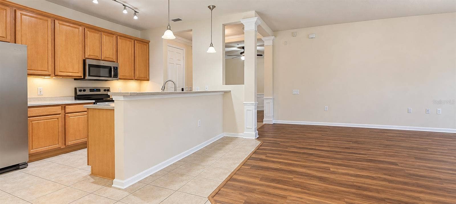 7903 SEMINOLE BOULEVARD, #2105, Seminole, FL 33772 7903 SEMINOLE BOULEVARD, #2105, Seminole, FL 33772