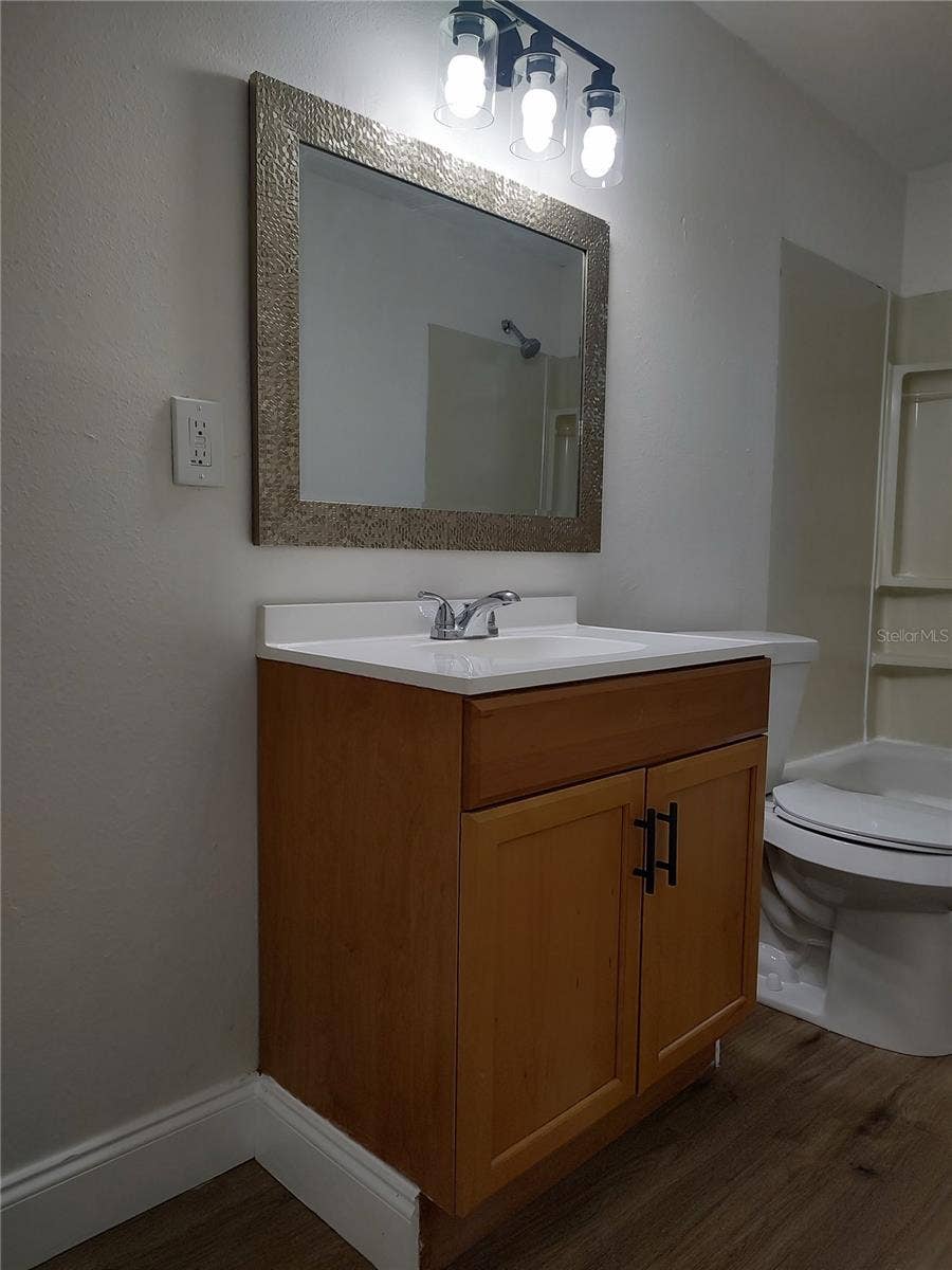 8050 47TH AVENUE N, St Petersburg, FL 33709