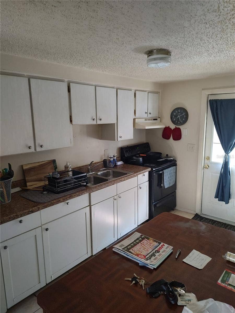 8050 47TH AVENUE N, St Petersburg, FL 33709