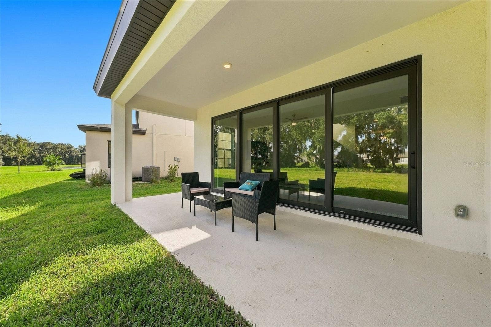 14733 GALLOP RUN DRIVE, Lithia, FL 33547 14733 GALLOP RUN DRIVE, Lithia, FL 33547