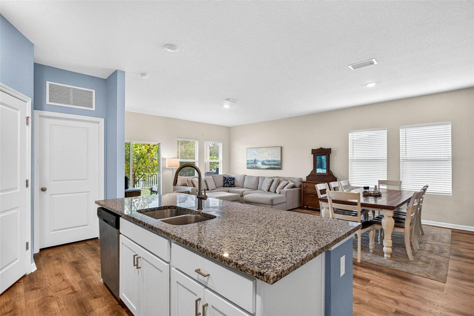 35683 BUTTONWEED TRAIL, Zephyrhills, FL 33541 35683 BUTTONWEED TRAIL, Zephyrhills, FL 33541