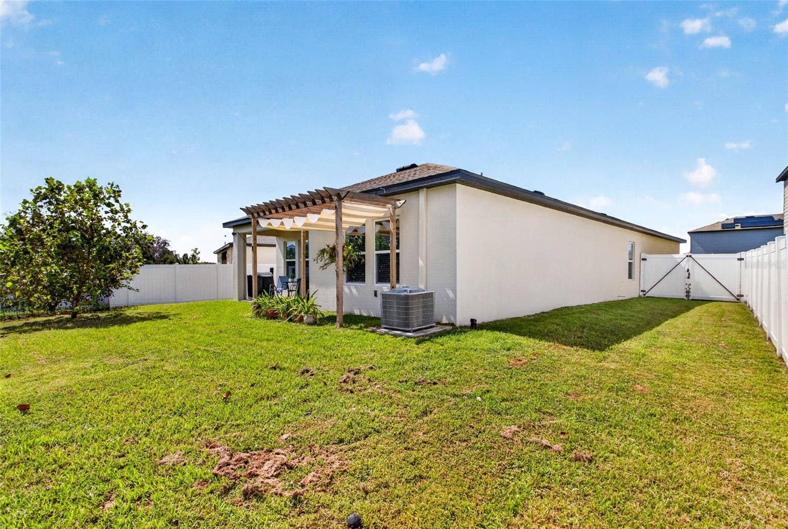 35683 BUTTONWEED TRAIL, Zephyrhills, FL 33541 35683 BUTTONWEED TRAIL, Zephyrhills, FL 33541