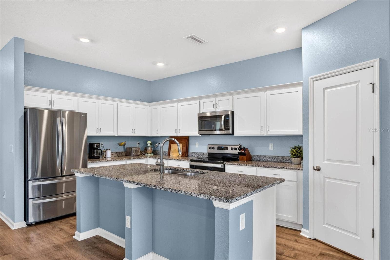 35683 BUTTONWEED TRAIL, Zephyrhills, FL 33541 35683 BUTTONWEED TRAIL, Zephyrhills, FL 33541