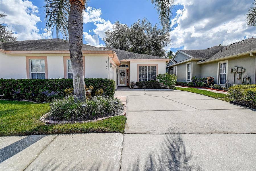 Property photo for 10109 MOWRY LANE, Tampa, FL