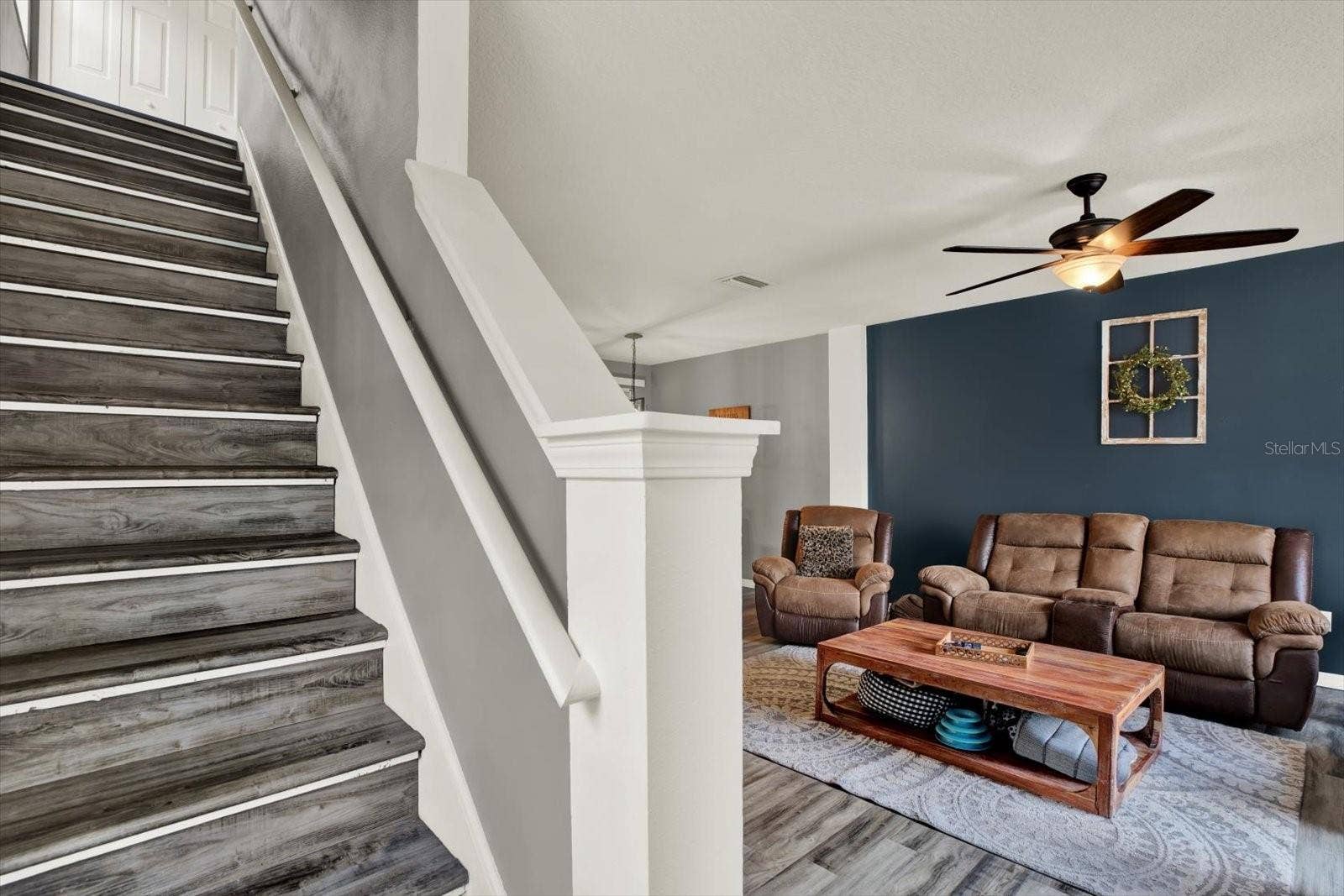 11041 BLACK SWAN COURT, Seffner, FL 33584 11041 BLACK SWAN COURT, Seffner, FL 33584